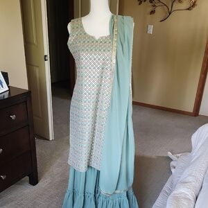 Traditional Sleeveless Mint Green Salwar Suit